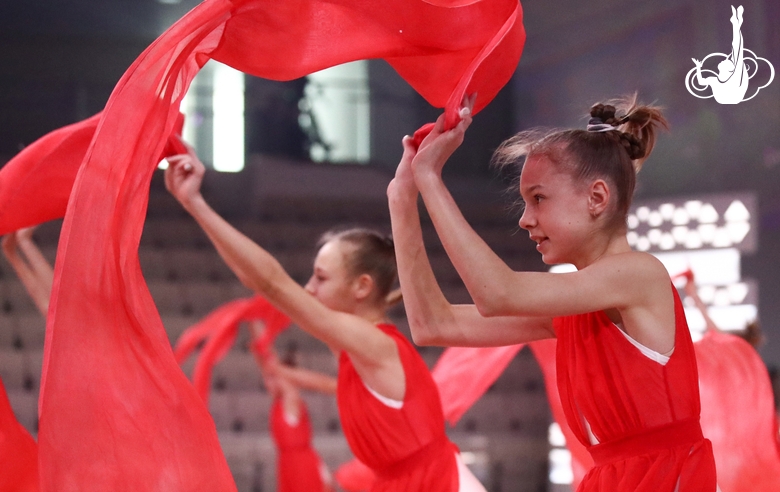 Репетиция номера перед фестивалем «Алина» в Академии