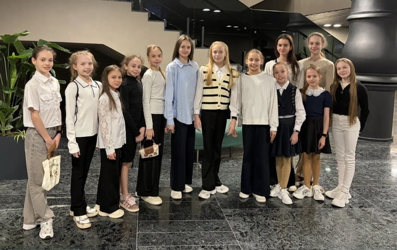 Гимнастки Академии побывали на церемонии открытия VIII Всероссийского конкурса молодых музыкантов «Созвездие»