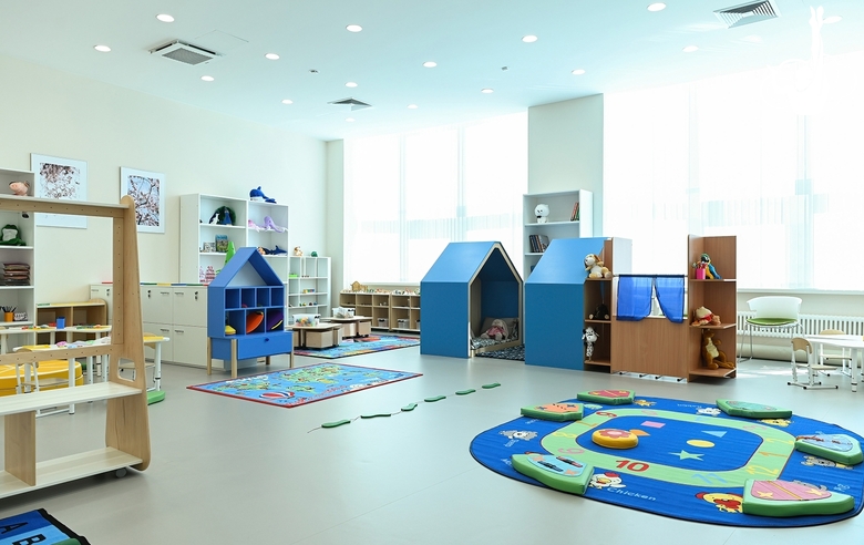 Alina Kabaeva visits Academy classroom